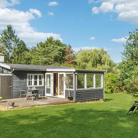 Awesome In With Wifi And 1 Bedrooms Feriehus Melby