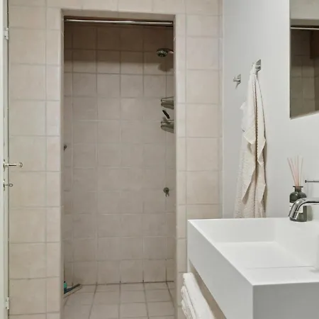 Awesome In With Wifi And 1 Bedrooms Feriehus